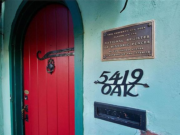 4th image of 5419 Oak St