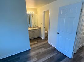 Highline Pointe Apts.