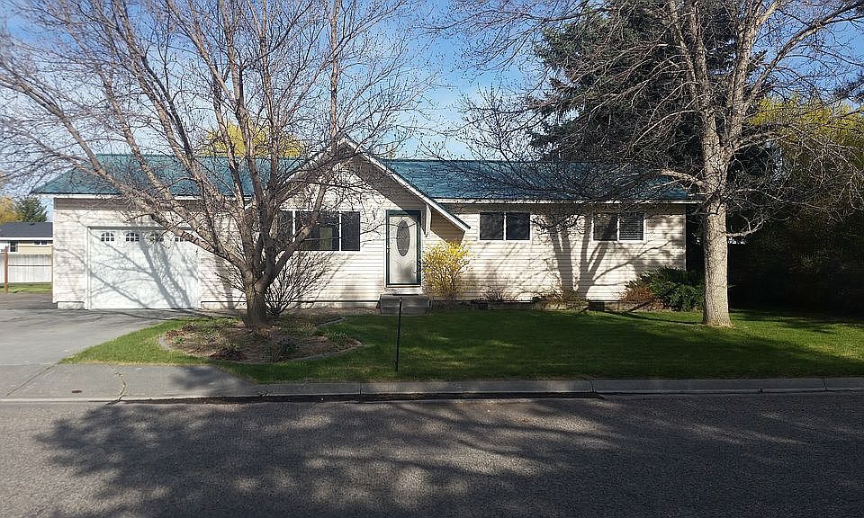 1st image of 200 N Butterfly Dr