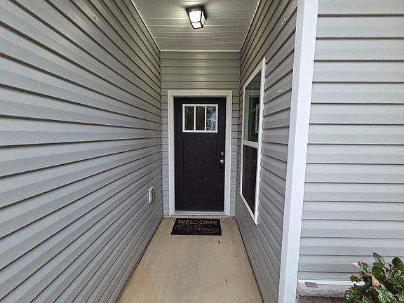 3rd image of 2044 Stonewash Dr