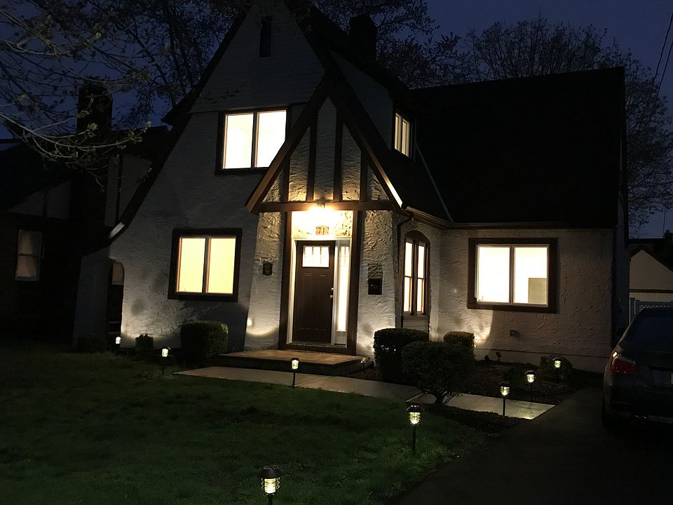 2nd image of 71 Lindgren St