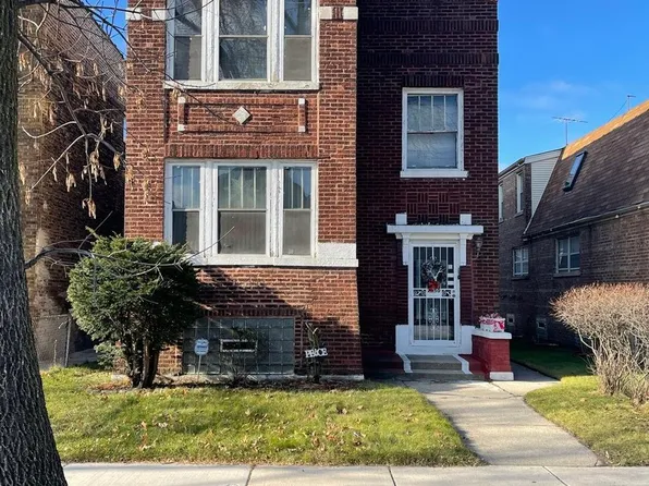 7950 S South Shore Dr, Chicago, IL 60617