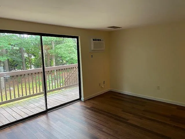 Master Bedroom- Level 4