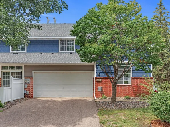17956 Cobblestone Way, Eden Prairie, MN 55347