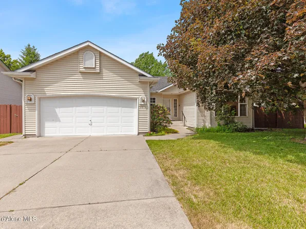 9011 N Blossom Dr, Hayden Lake, ID 83835