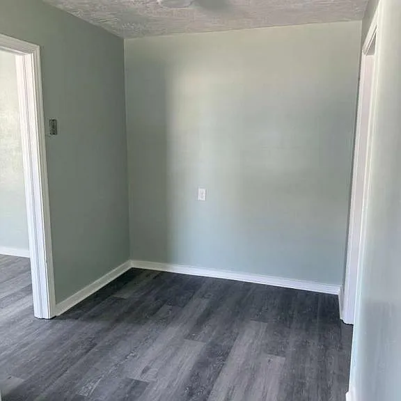 140 Frazar Rd — Photo 11