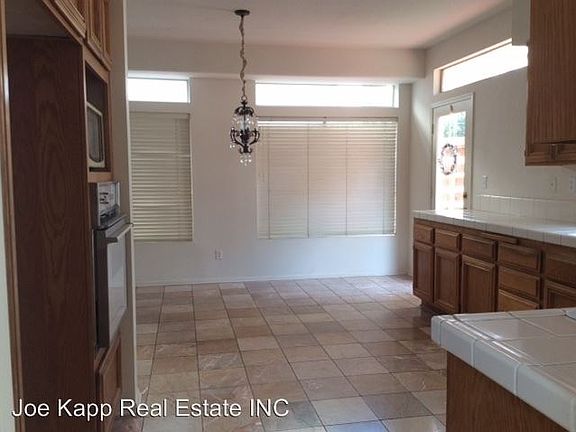 5th image of 7829 Barstow St