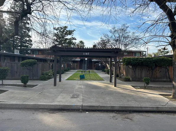 1107 Tully Rd APT M, Modesto, CA 95350