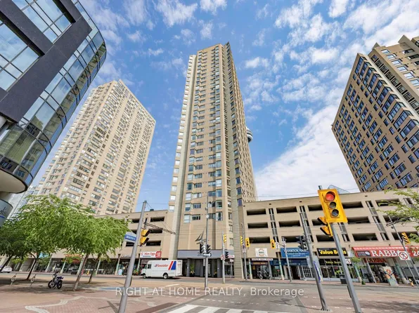 260 Queens Quay W #1906, Toronto, ON M5J 2N3