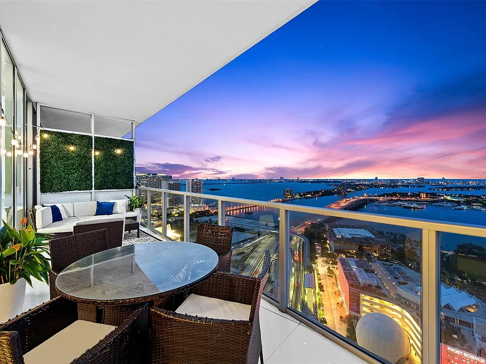 1100 Biscayne Blvd #3003