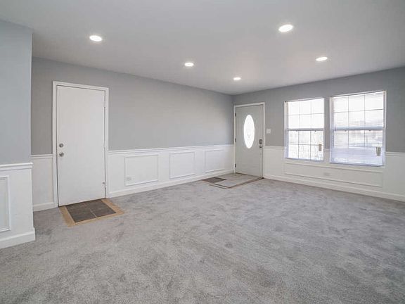 3rd image of 18057 Idlewild Dr