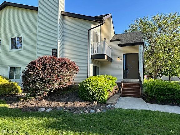 2nd image of 9036 Portage Pointe Dr