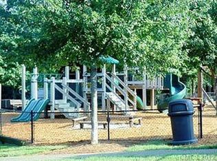 4820 Whistling Oak Ct, Charlotte, NC 28269