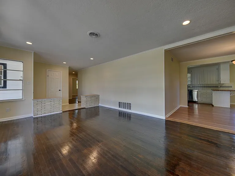 415 Silliman St — Photo 11