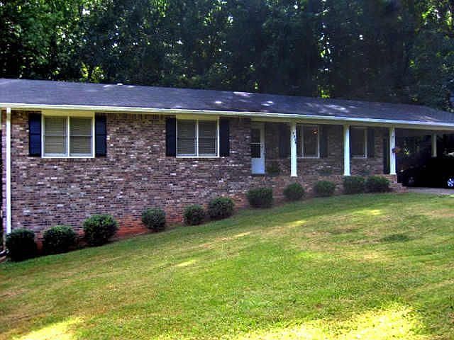 BEAUTIFUL BRICK RANCH