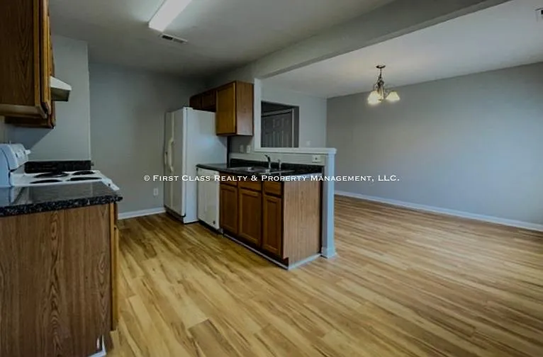 5435 Eneida Sue Dr — Photo 3