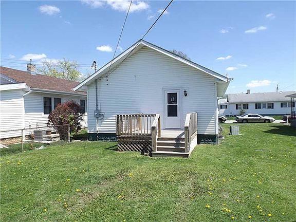 2nd image of 927 Shelby St