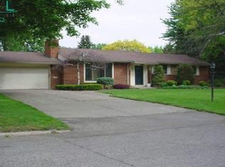 3657 Middlebury Ln W, Bloomfield Hills, MI 48301