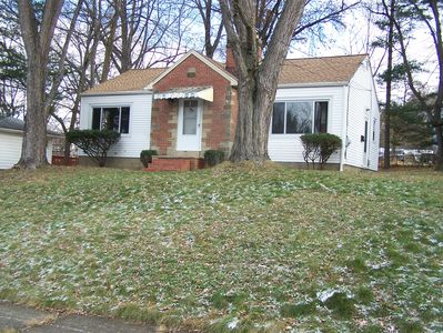 1215 Belleflower Rd, Akron, OH, 44307