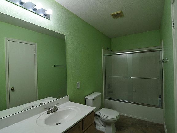 5th image of 1413 Meadow Pkwy