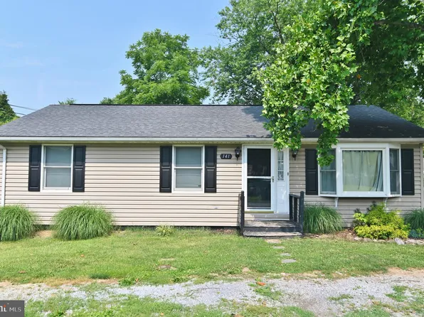 141 N Loudoun St, Strasburg, VA 22657