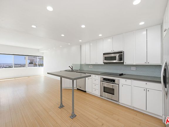 2nd image of 1155 N La Cienega Blvd APT 807
