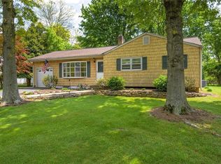 317 Rivercrest Dr, Piscataway, NJ