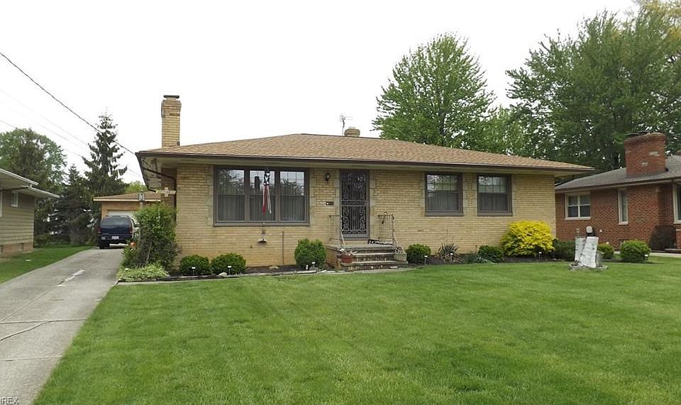 1st image of 24360 Rosita Ln