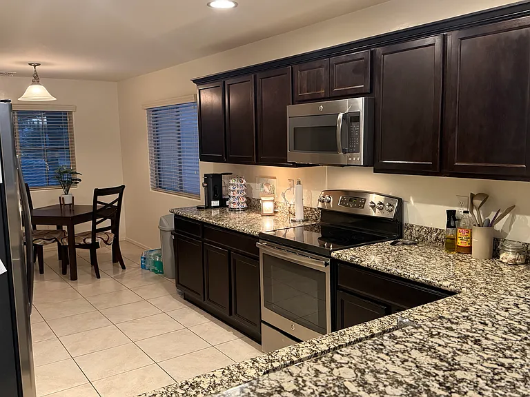 2233 E Stacey Rd — Photo 13