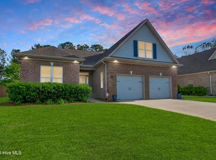 1329 Garden Springs Ct, Leland, NC 28451