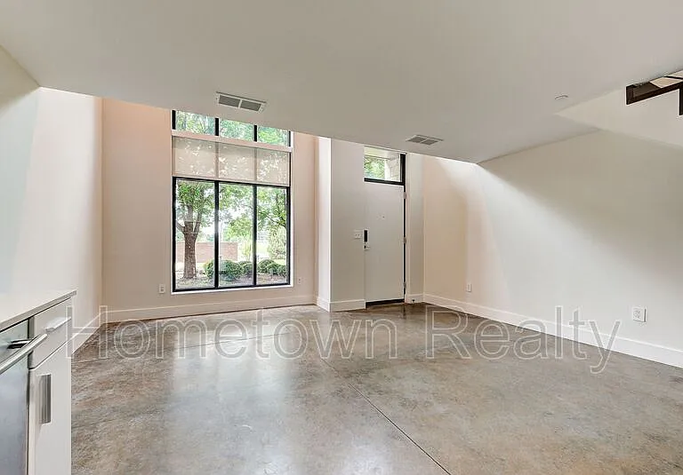301 NE 4th St #2 — Photo 20