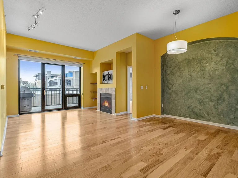 500 E Grant St #207 — Photo 3