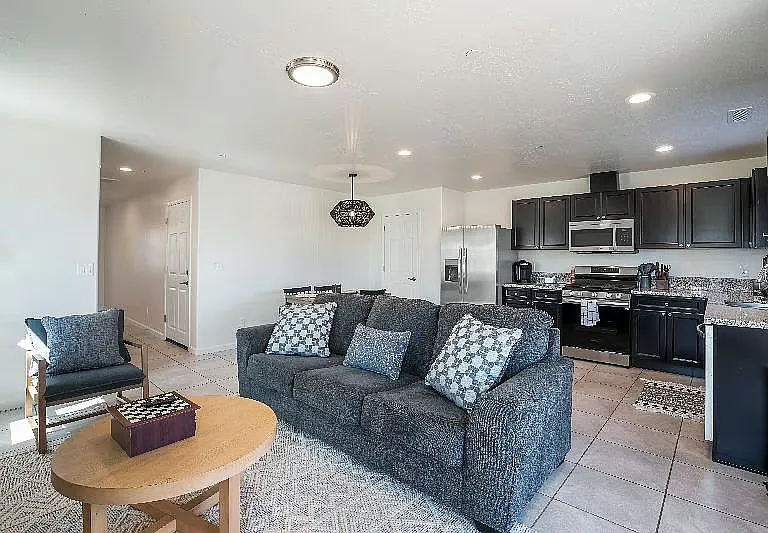 8503 E Leigh Dr #3 — Photo 1
