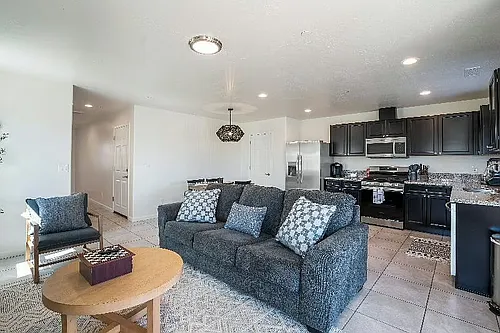 8503 E Leigh Dr #3 Photo 1