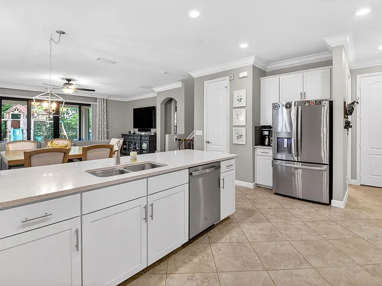 9062 Gulf Cove Dr — Photo 19