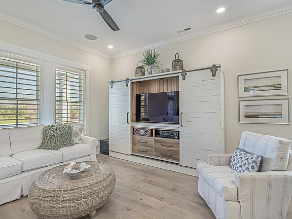 5th image of 8182 Living Tide Dr
