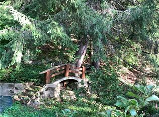 58 Jackson Cove Rd, Oxford, CT 06478