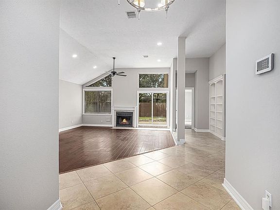 3rd image of 15867 Meadow Village Dr