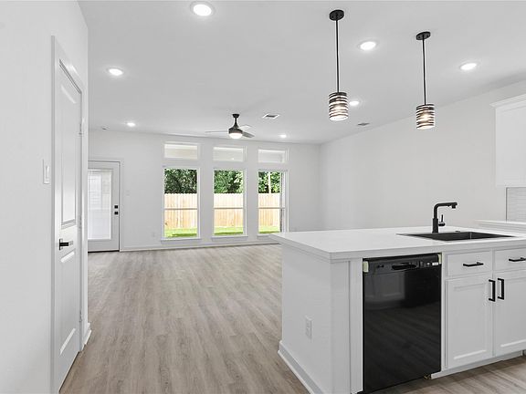5th image of 3124 Dawson Ln