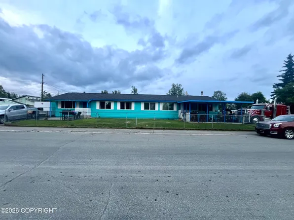 4208 McPhee Ave, Anchorage, AK 99508