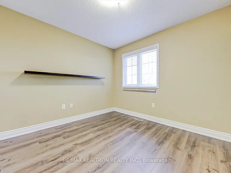 958 Townline Rd S — Photo 26