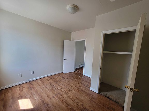 5th image of 19 Broad St #11445130