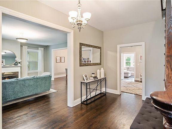 5th image of 579 Bedford Rd