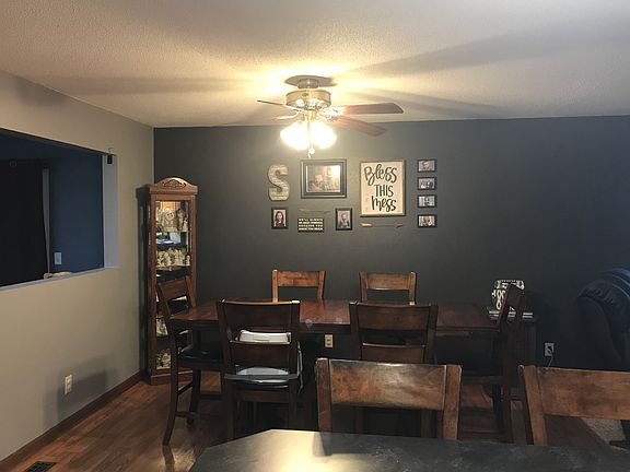 5th image of 25 Spruce Dr