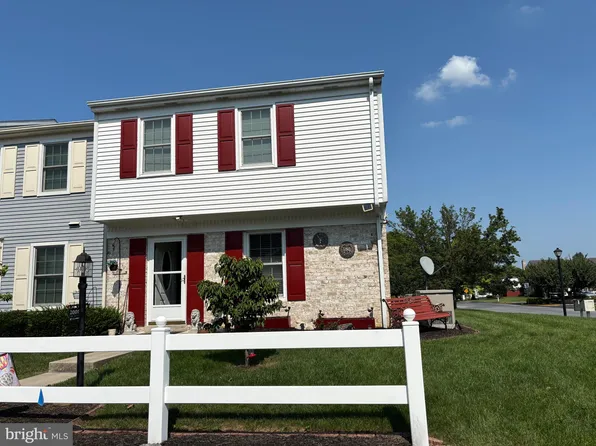 2001 Carlton Dr, Lebanon, PA 17042