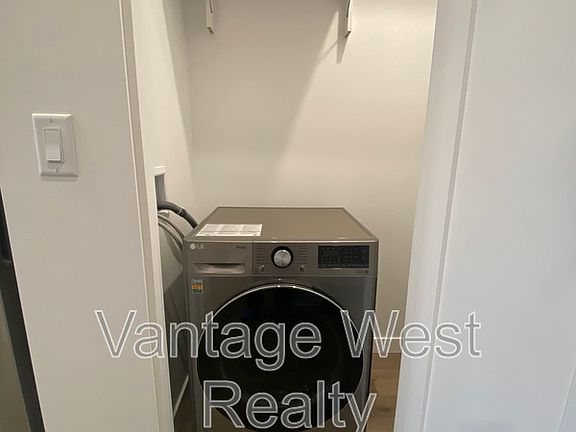 5th image of 1274 Devonshire Ave #309