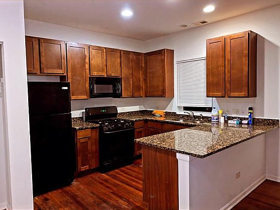5th image of 8036 S Kingston Ave #1