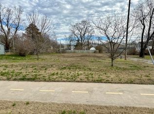 304 2nd Ave SE #3, Gravette, AR 72736