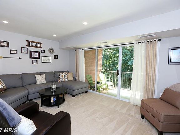 5th image of 876 College Pkwy #30