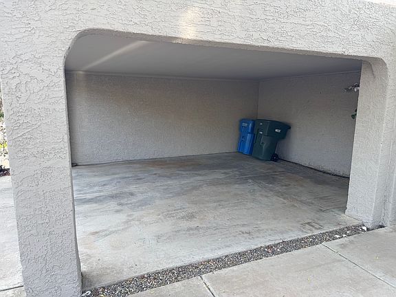 2nd image of 925 E Cochise Dr #925